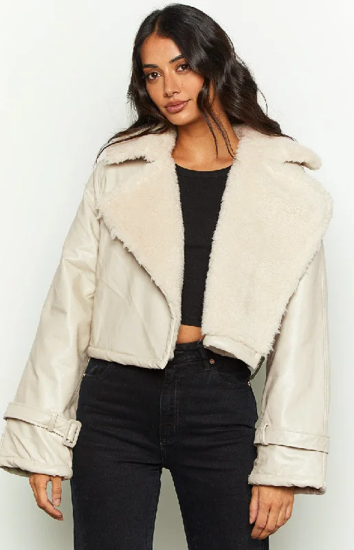 Exclusive Access Lioness Off Duty Cream Jacket