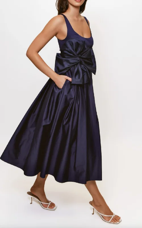 Overstock Hutch- Paige Sleeveless Midi Dress