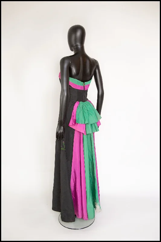 Take Advantage Vintage 1940s Black Green Taffeta Gown