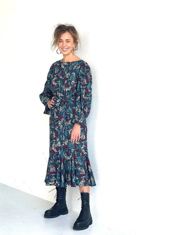 Online Exclusive Blue Animal Print  Midi Dress