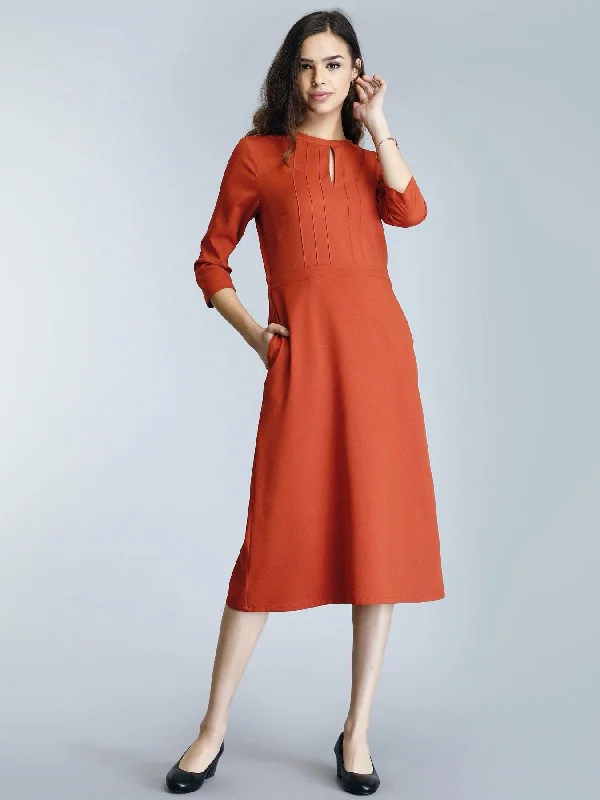Must-Have Deals A Line Midi Dress With Pintucks - Rust