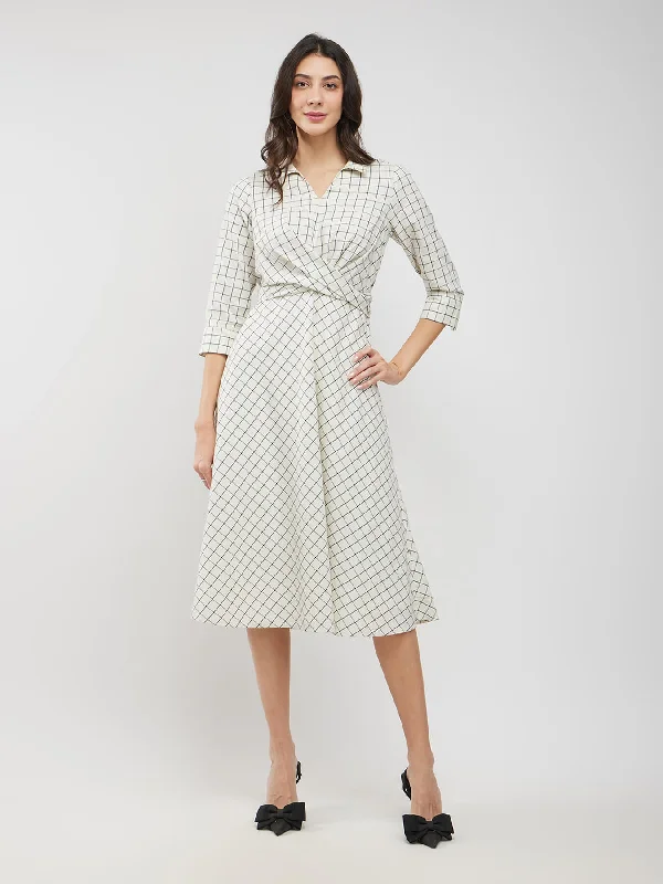 Weekend Flash Sale Cotton Checkered Wrap Dress - Off White And Black