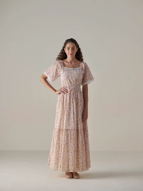 Super Deal Heidi of the Hills Maxi Dress