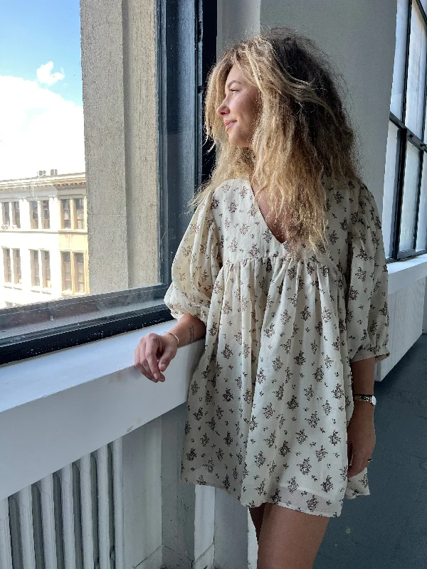 Savings Spectacular Light Beige Mini Dress