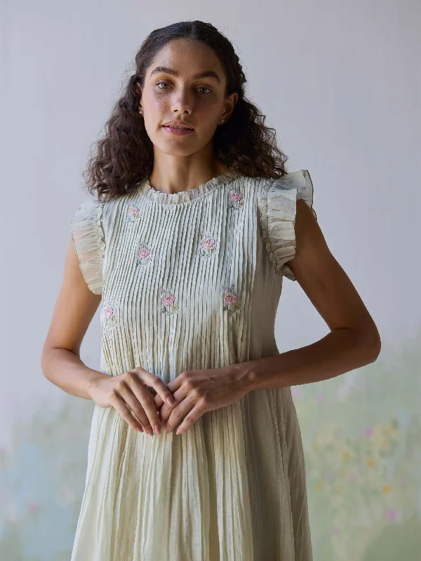 Big Savings Flutter Fields Midi Dress