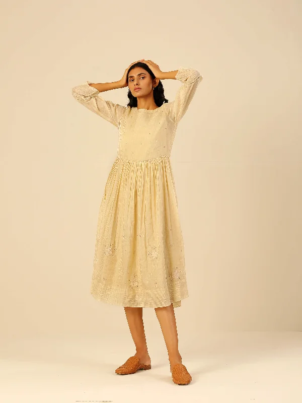 Extra Discounts Vision of Peace Midi Dress