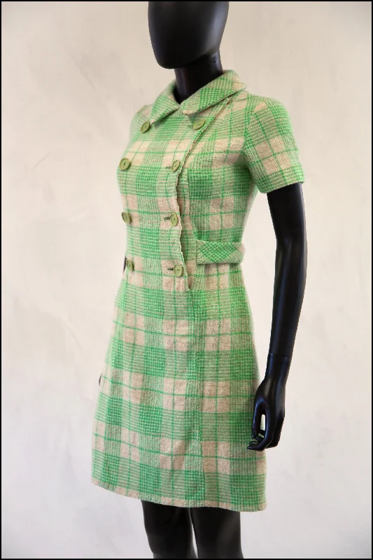 YEAR-End Sale Vintage 1960s Green Wool Bullocks Wiltshire Mini Dress