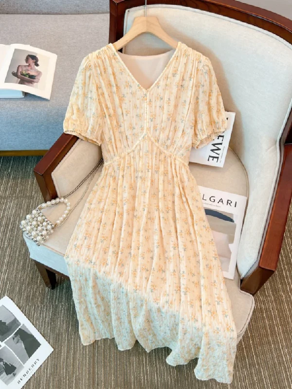 Super Sale Plus Size Cream Floral Pleat Midi Dress