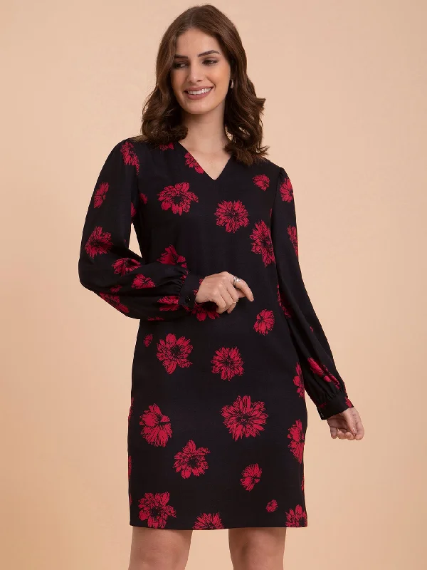Don't Wait Floral Print Shift Dress - Black And Red