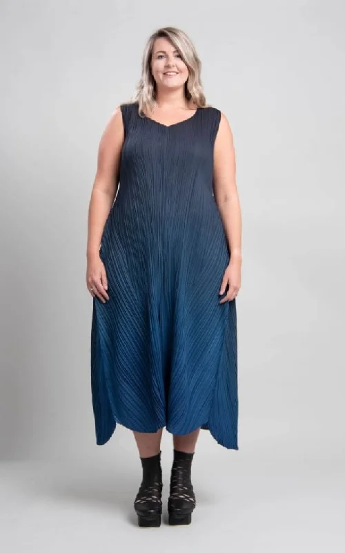 Season Finale Sale Alquema- Long Estrella Dress in Inky Black