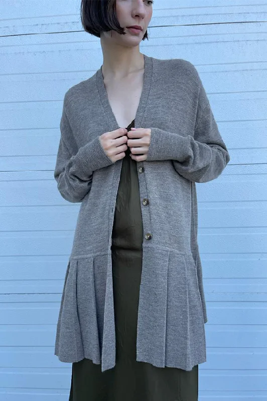 Discount Days Pleat Cardigan in Rock