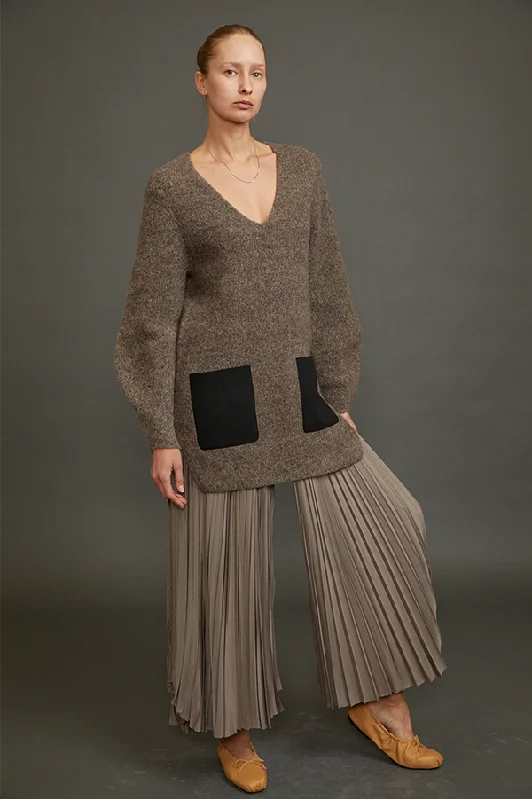 Fantastic Offers The Patch Pocket Tunic in Truffle Gray