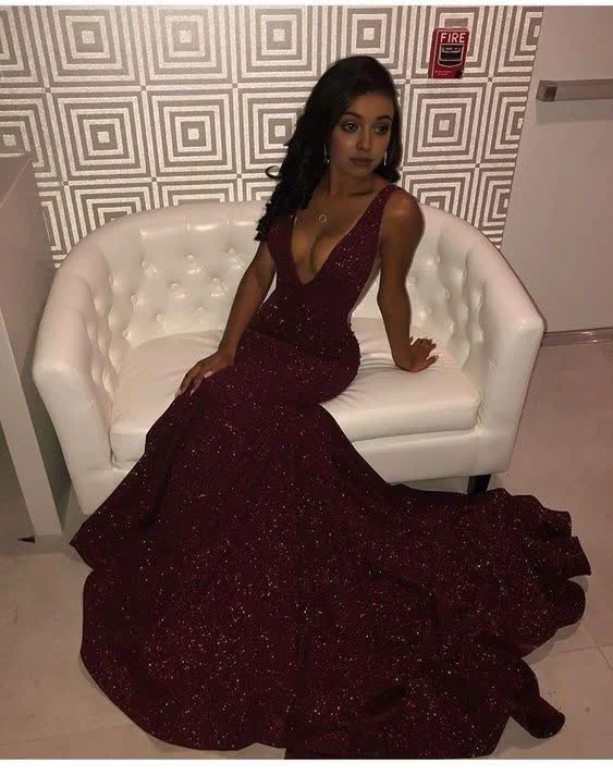 Deal Dash V neck Sequin Burgundy Mermaid Prom Dress